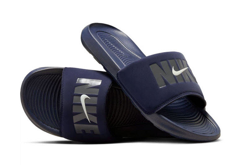 Nike VICTORI ONE SLIDE SE Herren Badelatsche